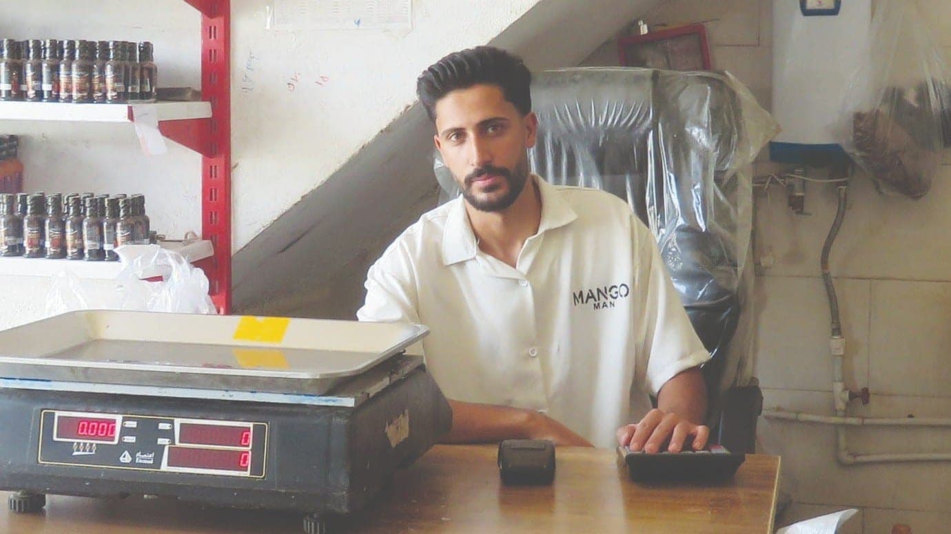 مجتبی کاظمیان، نایب رییس صنف قصابان و لبنیات: در مغازه نگین بهاران سلامت سفره بافقی ها تضمین شده است